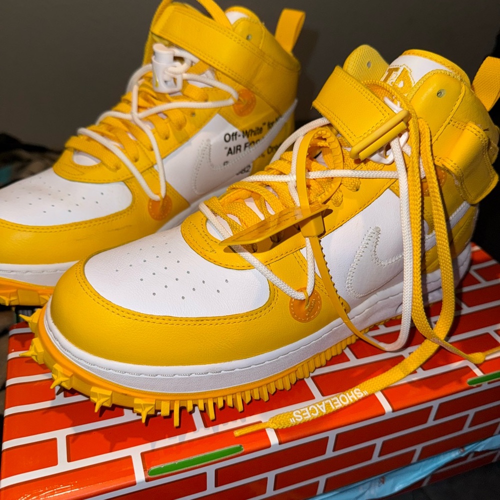Off-White Nike Air Force one mid